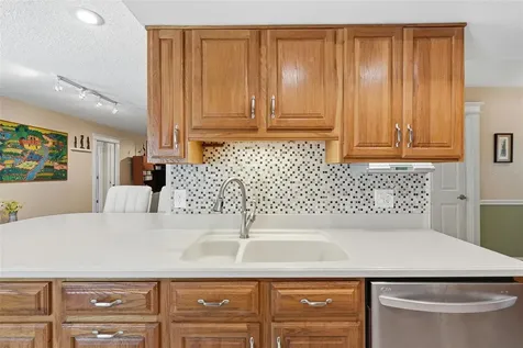 12104 99th Avenue Seminole FL 33772