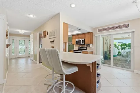 12104 99th Avenue Seminole FL 33772