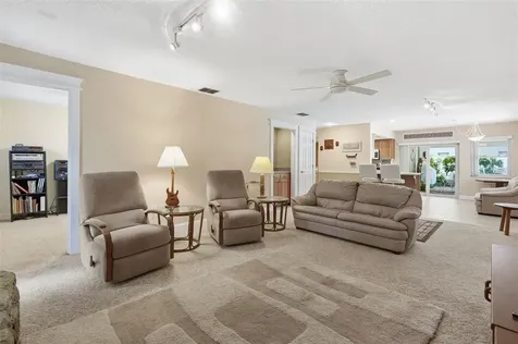 12104 99th Avenue Seminole FL 33772
