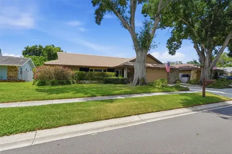 12104 99th Avenue Seminole FL 33772