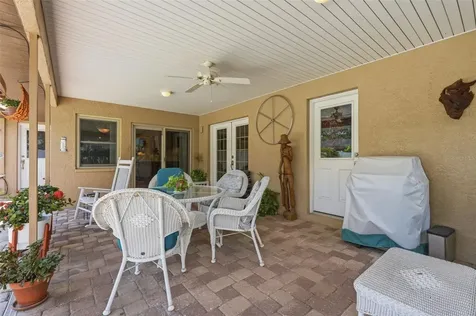 12104 99th Avenue Seminole FL 33772