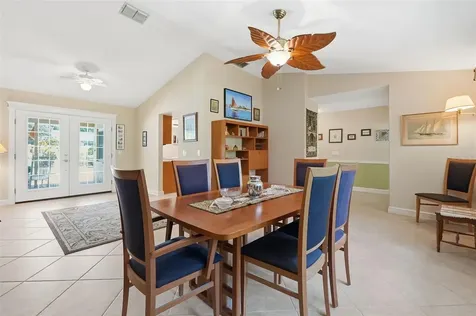 12104 99th Avenue Seminole FL 33772
