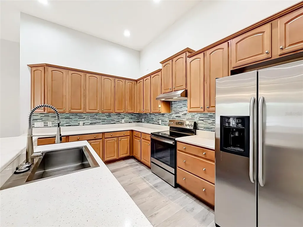 2432 Emerald Rose Way Apopka FL 32712