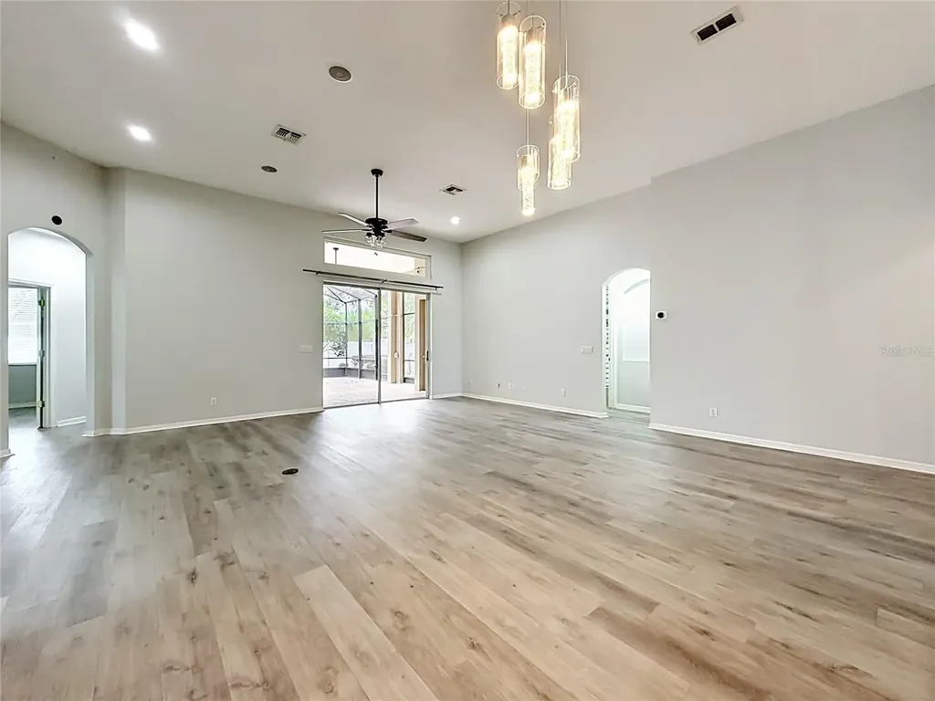 2432 Emerald Rose Way Apopka FL 32712