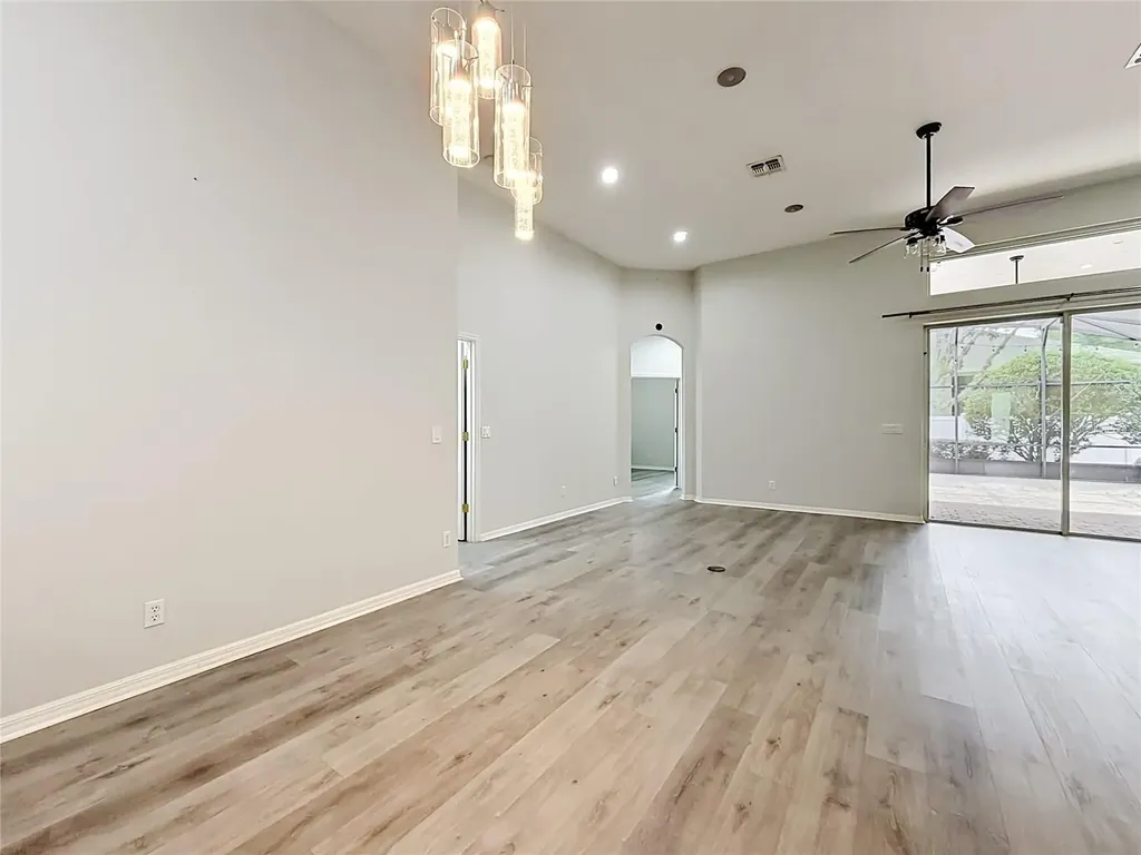 2432 Emerald Rose Way Apopka FL 32712