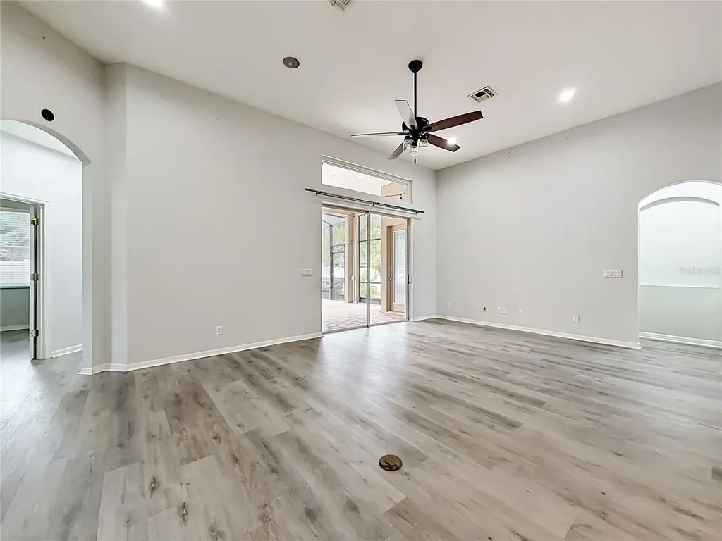 2432 Emerald Rose Way Apopka FL 32712