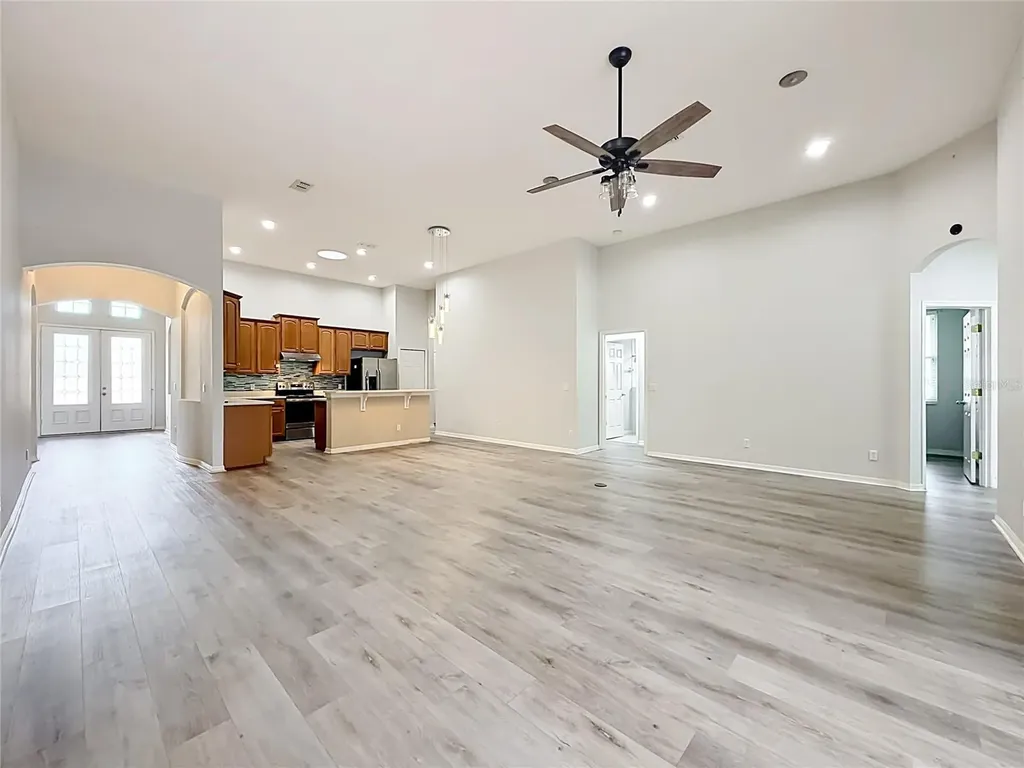 2432 Emerald Rose Way Apopka FL 32712