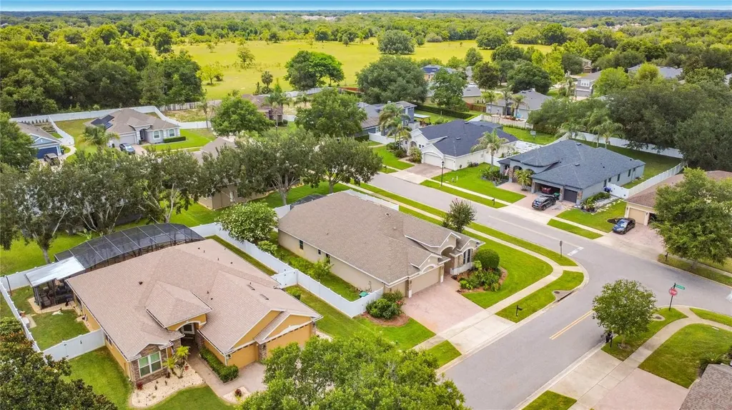 2432 Emerald Rose Way Apopka FL 32712