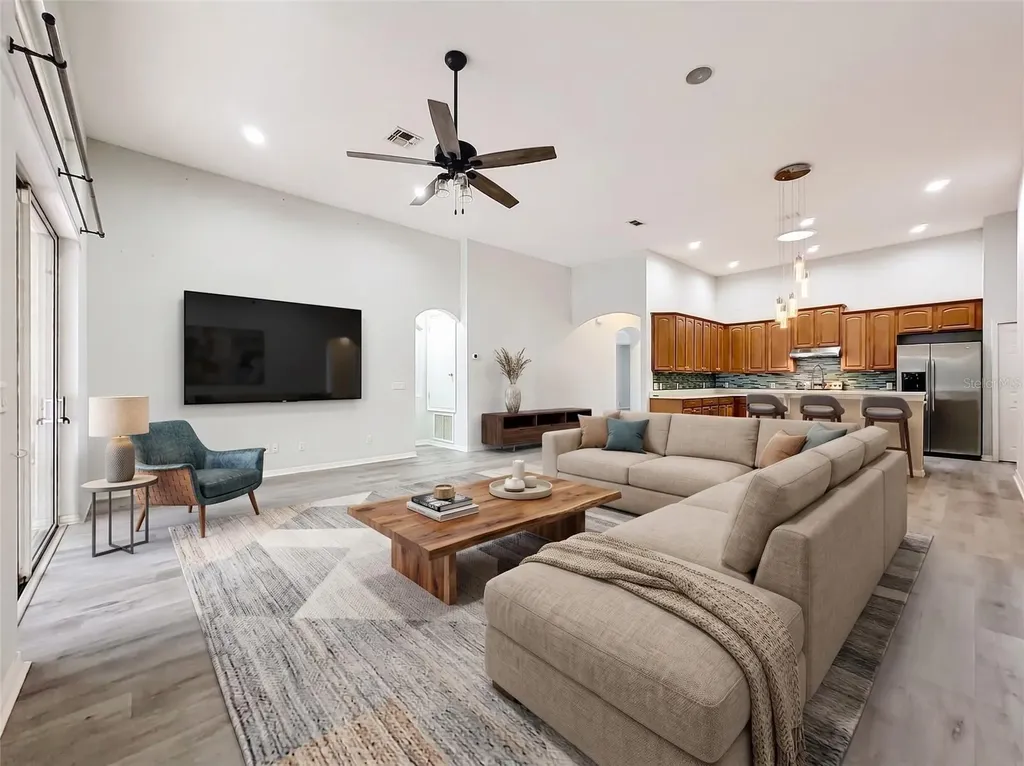 2432 Emerald Rose Way Apopka FL 32712