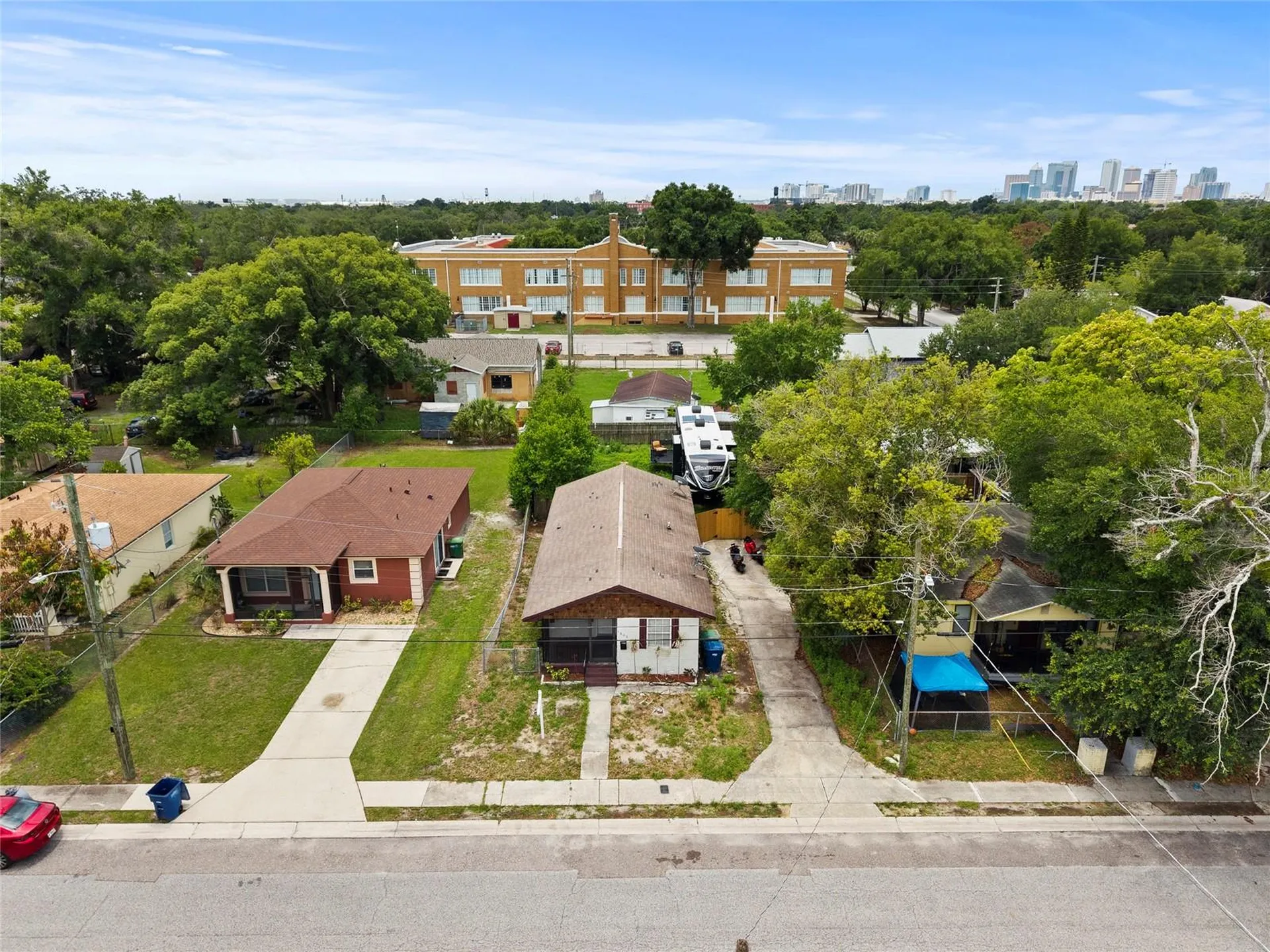 1605 E 29th Avenue Tampa FL 33605