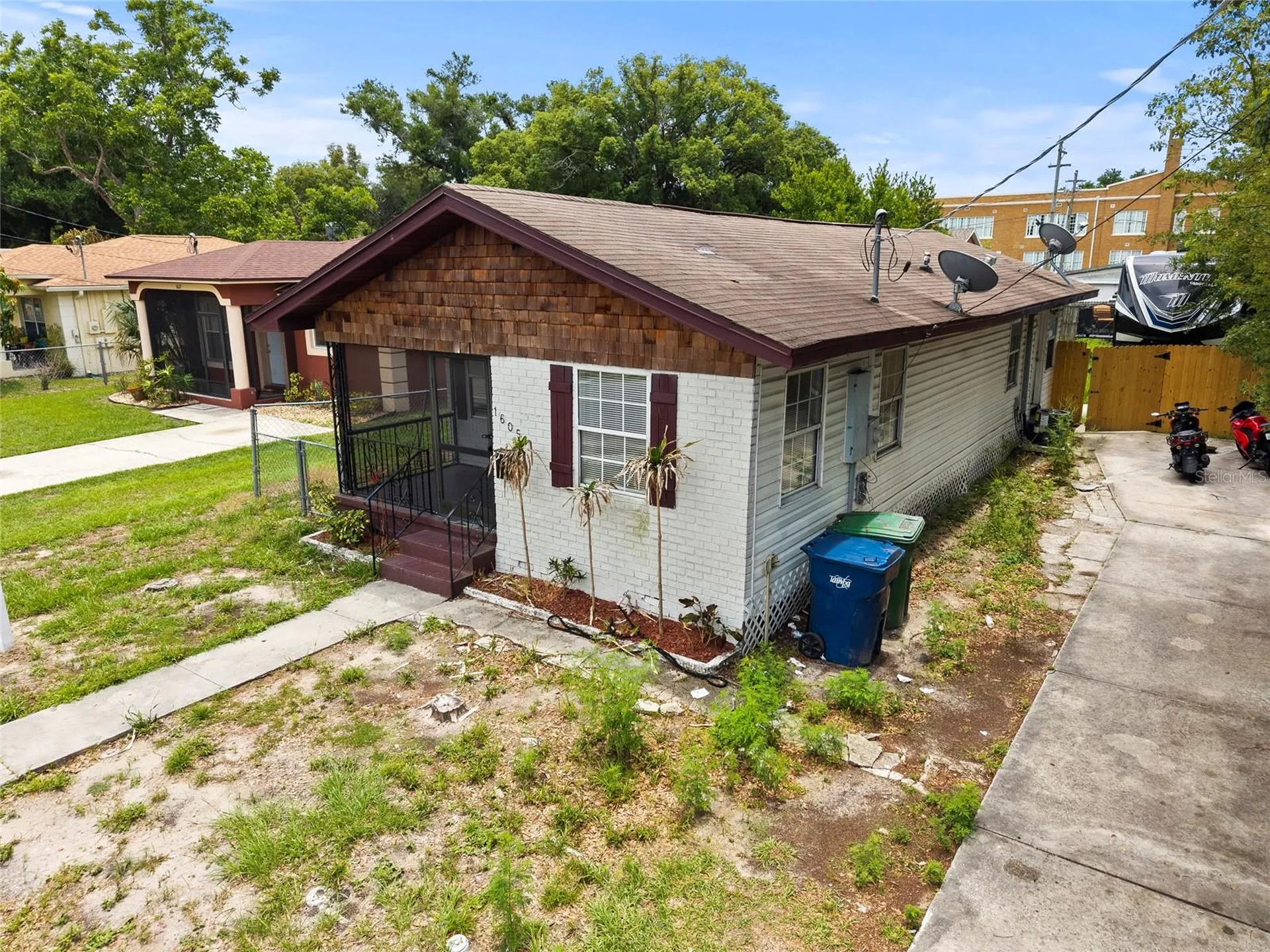 1605 E 29th Avenue Tampa FL 33605