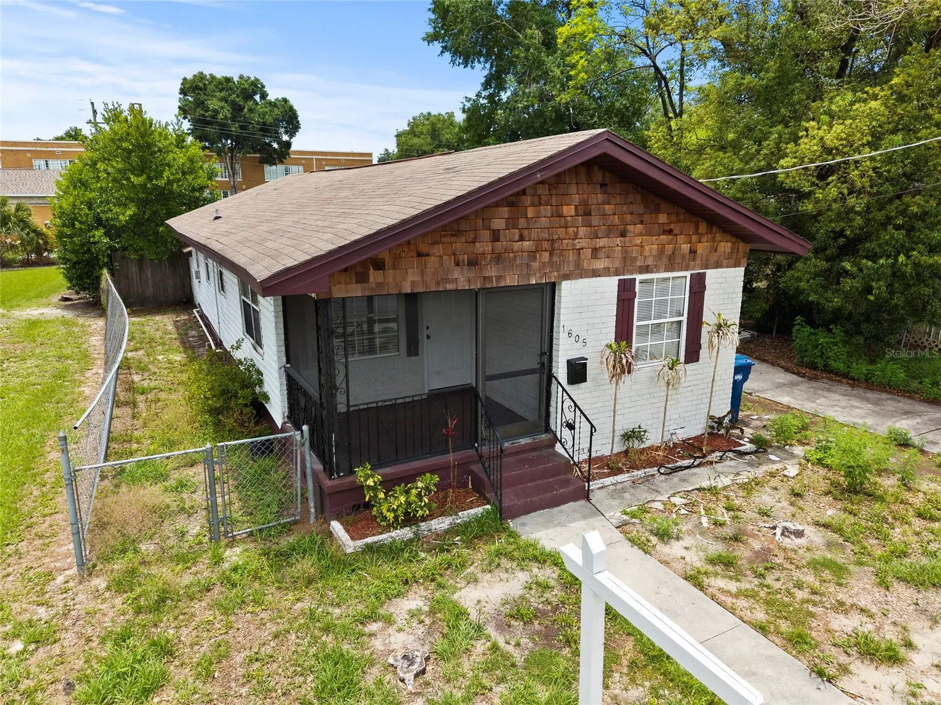 1605 E 29th Avenue Tampa FL 33605