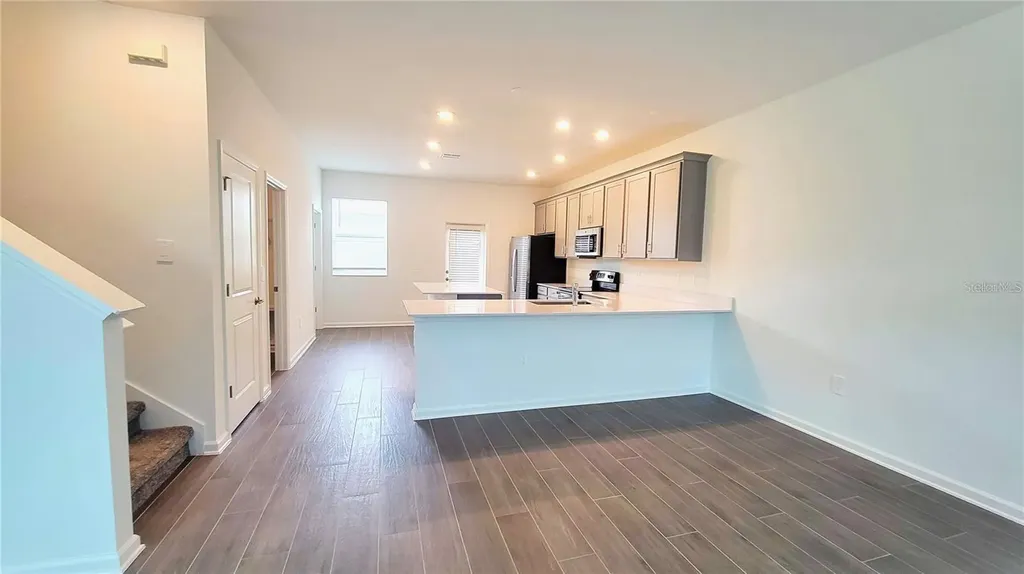 1690 Contentment Loop Kissimmee FL 34744