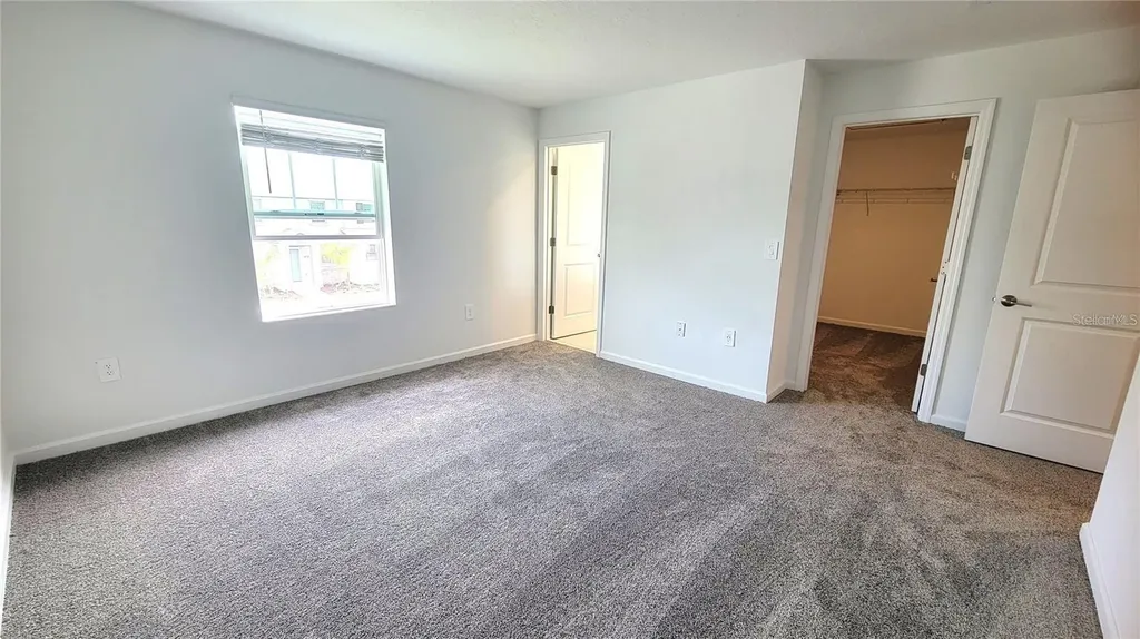 1690 Contentment Loop Kissimmee FL 34744
