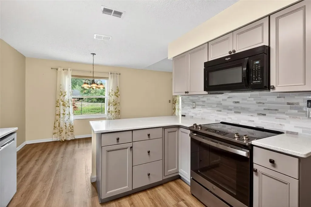 2127 King Richards Court Orange City FL 32763
