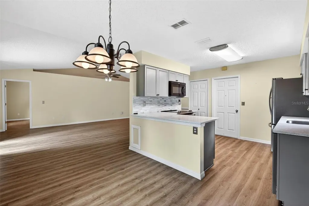 2127 King Richards Court Orange City FL 32763