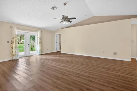 2127 King Richards Court Orange City FL 32763