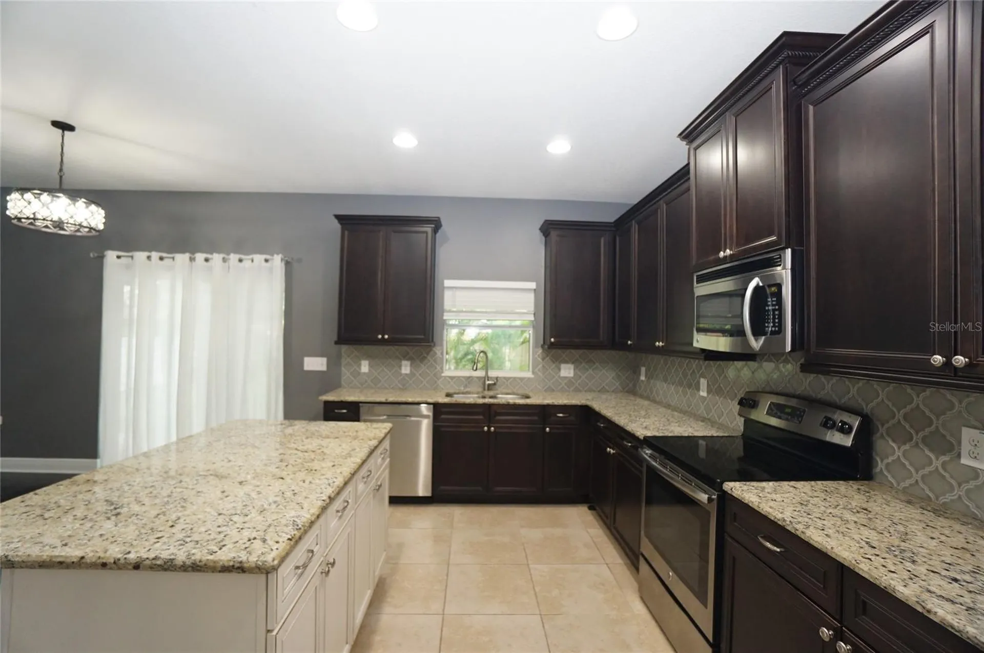 7303 S Shamrock Road Tampa FL 33616