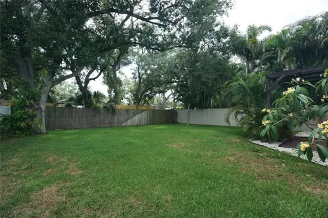 7303 S Shamrock Road Tampa FL 33616