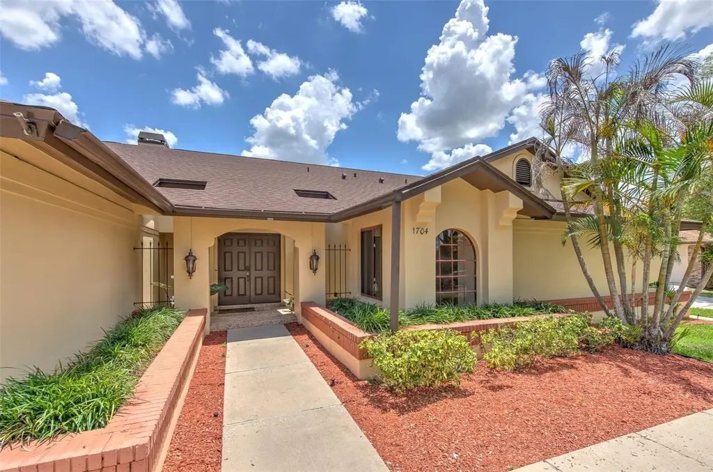 1704 Cape Bend Avenue Tampa FL 33613