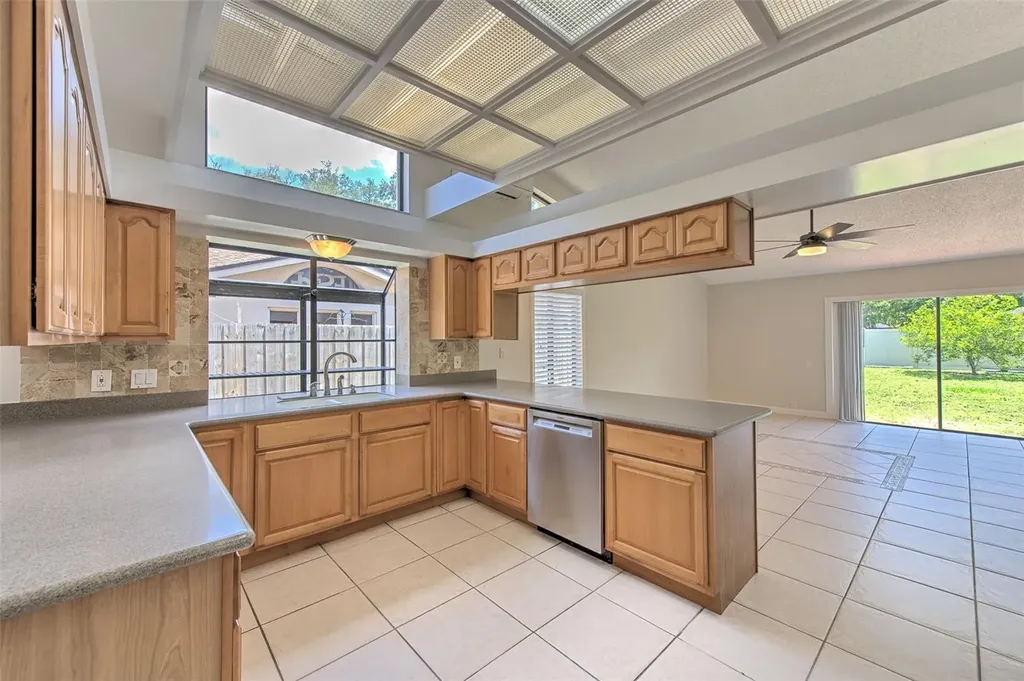 1704 Cape Bend Avenue Tampa FL 33613