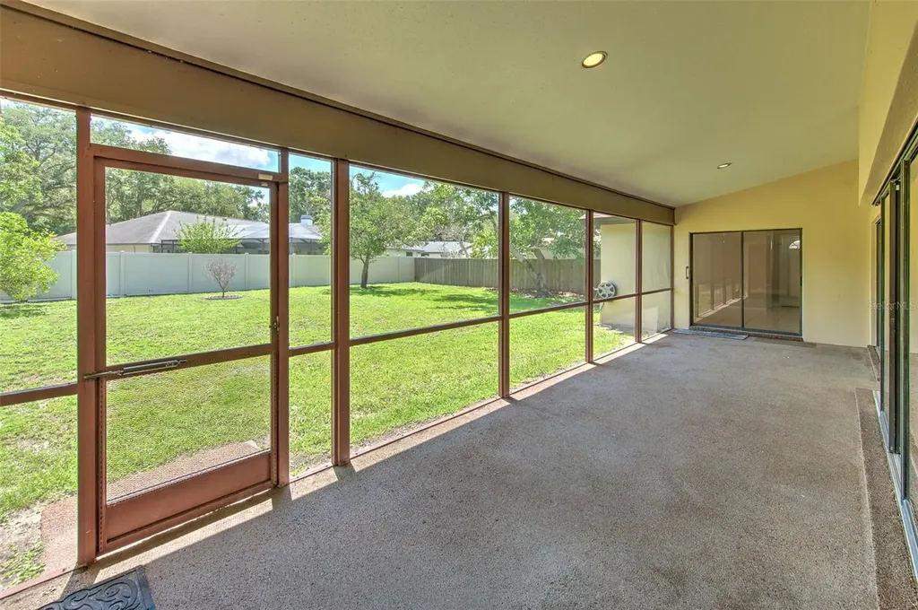 1704 Cape Bend Avenue Tampa FL 33613