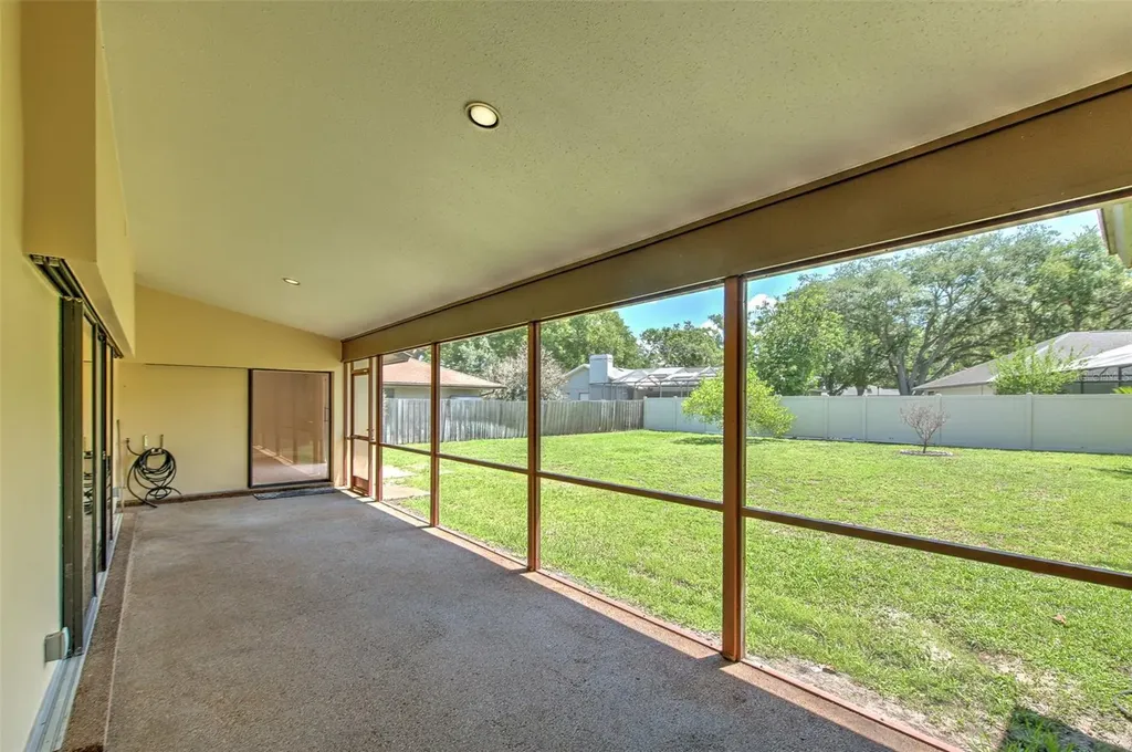 1704 Cape Bend Avenue Tampa FL 33613