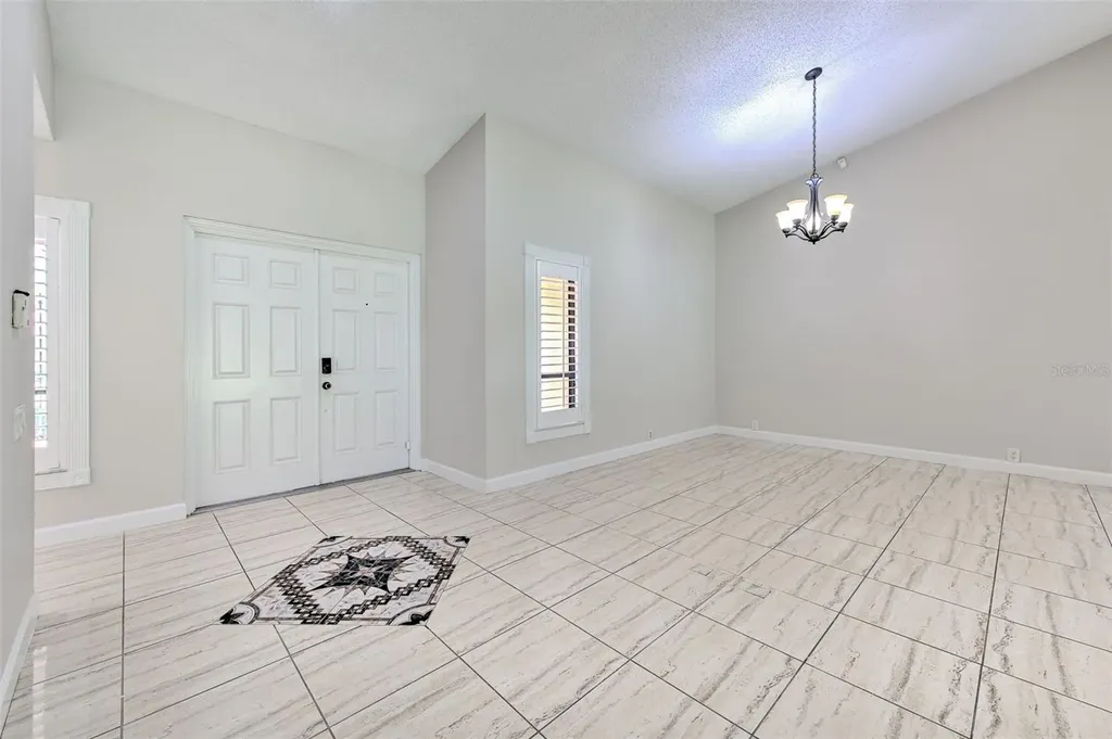 1704 Cape Bend Avenue Tampa FL 33613