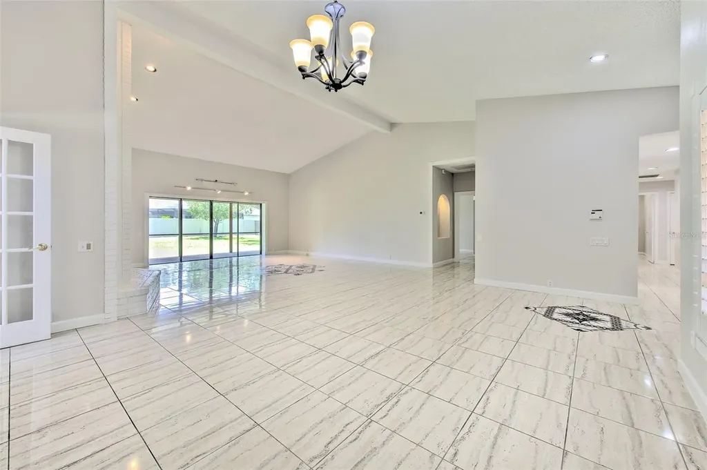 1704 Cape Bend Avenue Tampa FL 33613