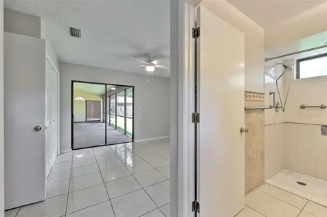 1704 Cape Bend Avenue Tampa FL 33613