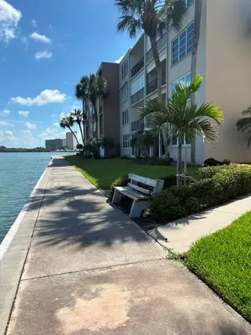 7920 Sun Island Drive S South Pasadena FL 33707