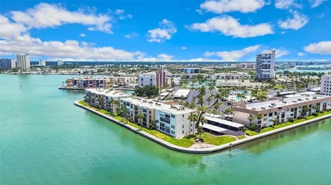 7920 Sun Island Drive S South Pasadena FL 33707