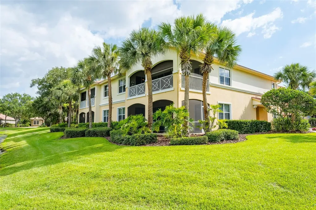 9453 NE Discovery Terrace Bradenton FL 34212