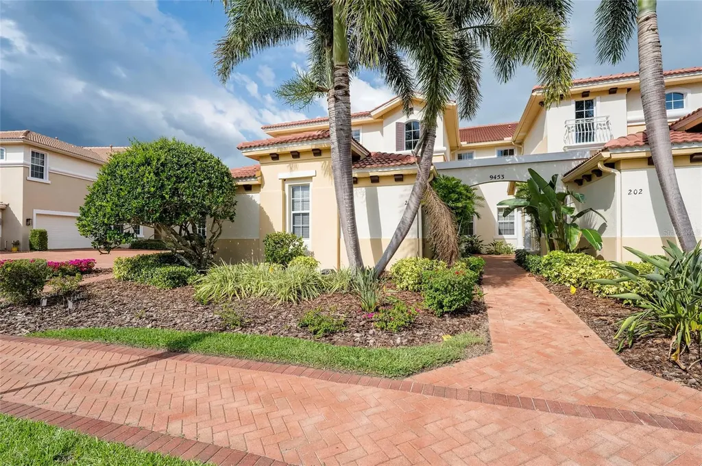 9453 NE Discovery Terrace Bradenton FL 34212