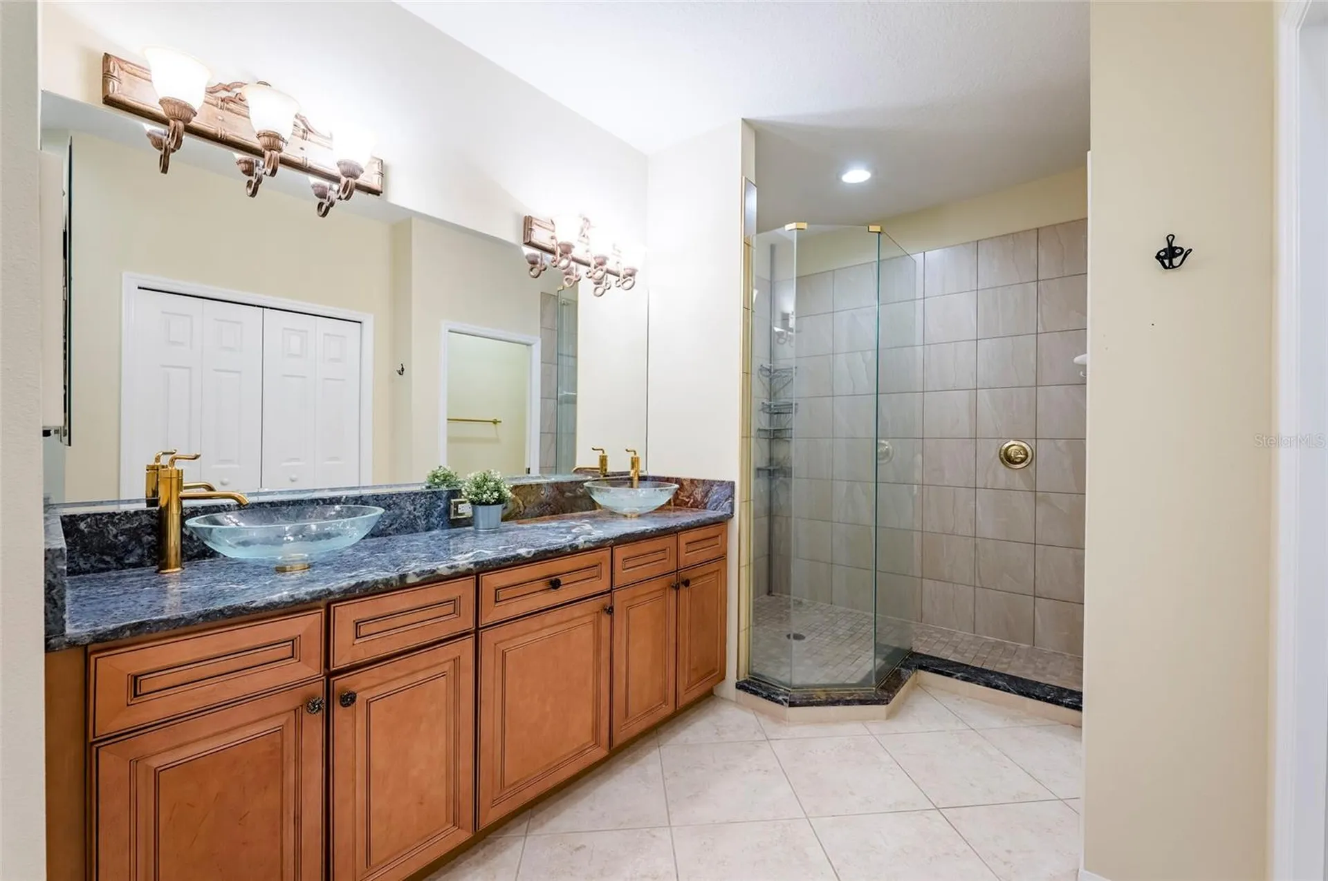 9453 NE Discovery Terrace Bradenton FL 34212