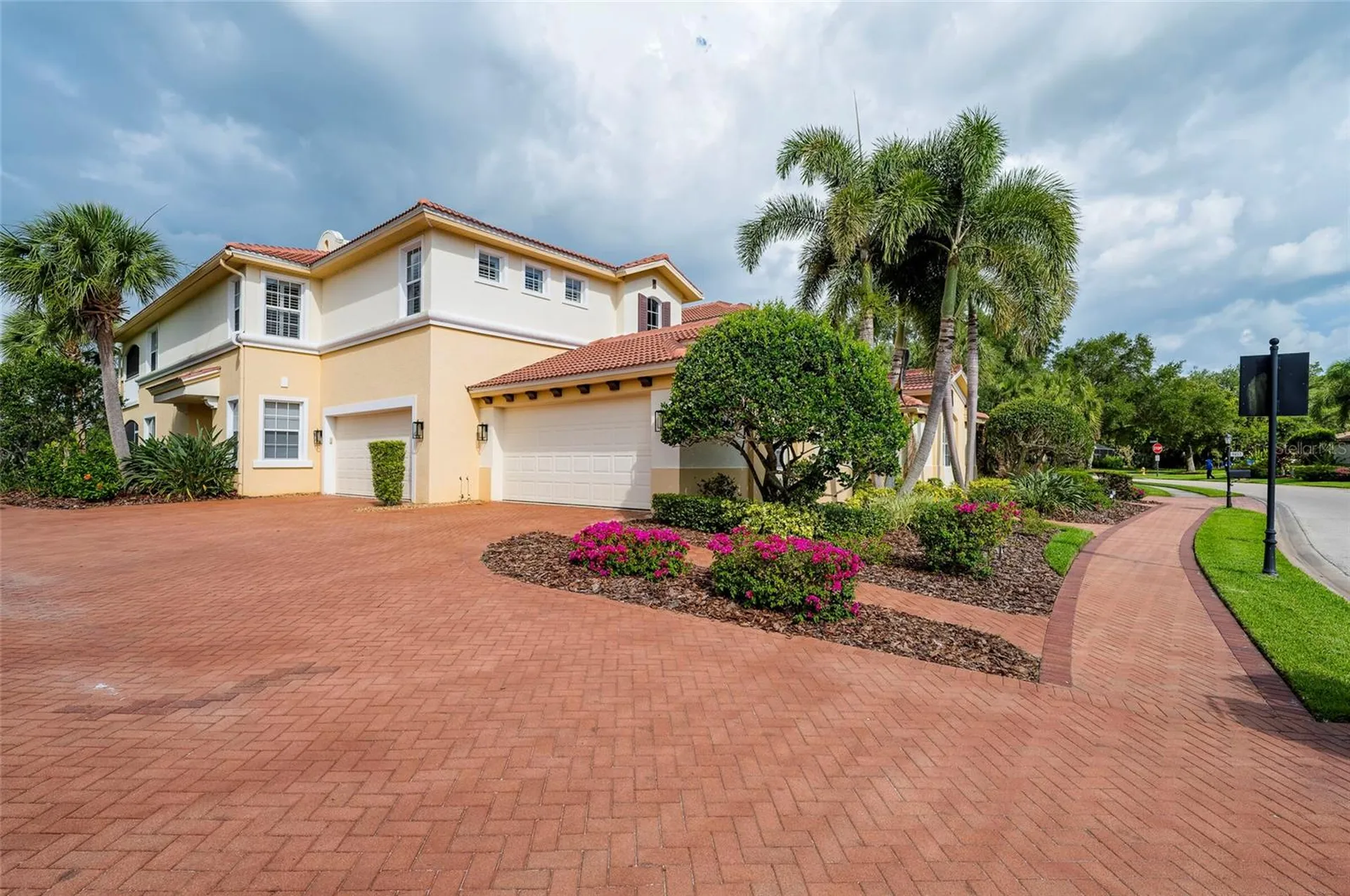 9453 NE Discovery Terrace Bradenton FL 34212