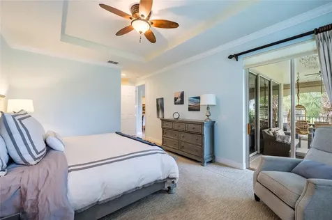 9453 NE Discovery Terrace Bradenton FL 34212