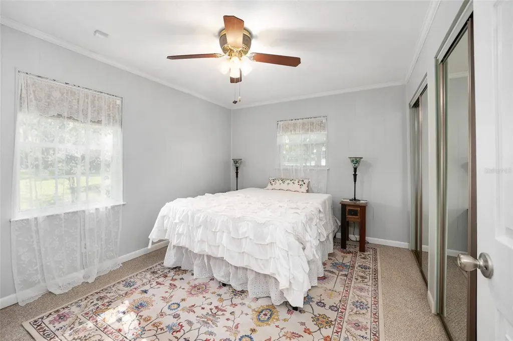 16684 SE 54th Street Ocklawaha FL 32179
