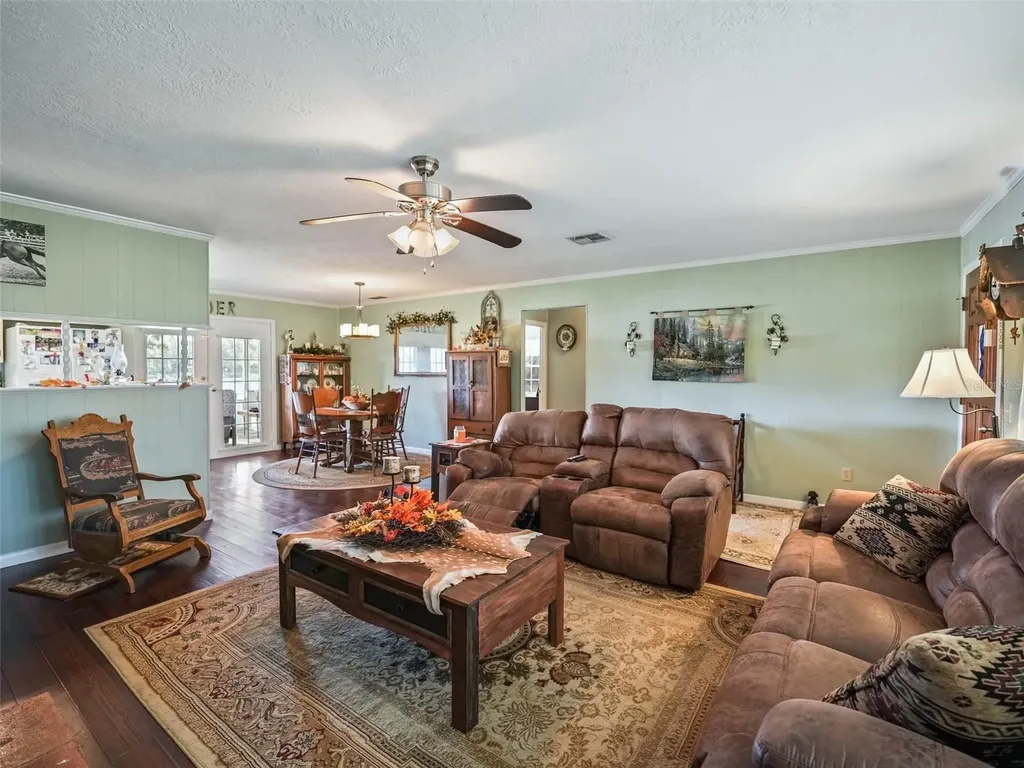 16684 SE 54th Street Ocklawaha FL 32179