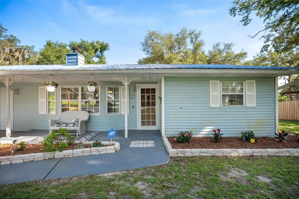 16684 SE 54th Street Ocklawaha FL 32179
