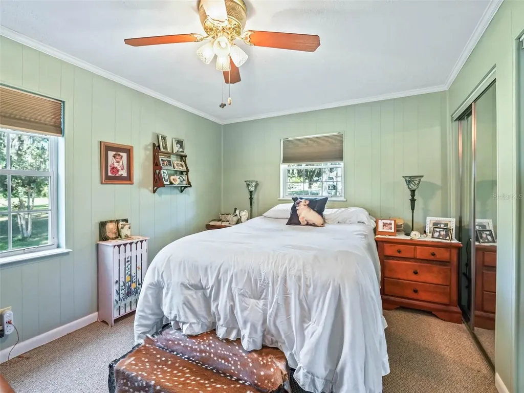 16684 SE 54th Street Ocklawaha FL 32179