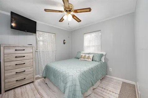 16684 SE 54th Street Ocklawaha FL 32179