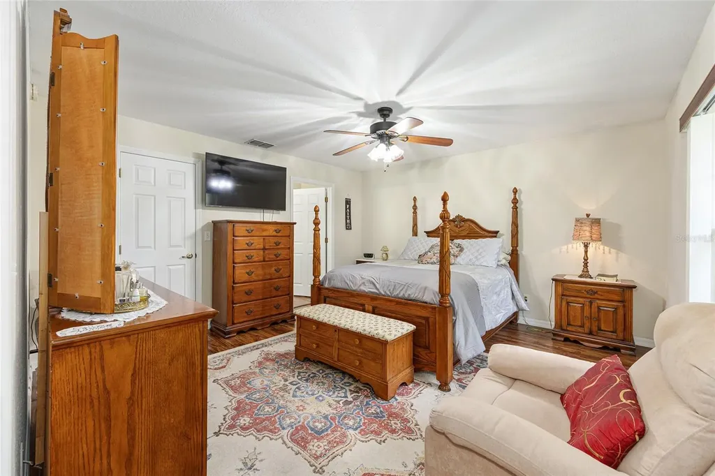 13855 SW Highway 484 Dunnellon FL 34432