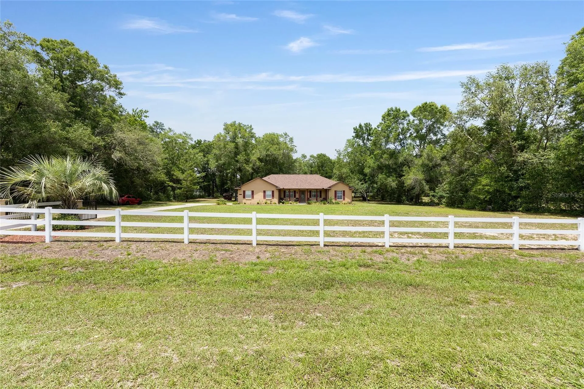 13855 SW Highway 484 Dunnellon FL 34432