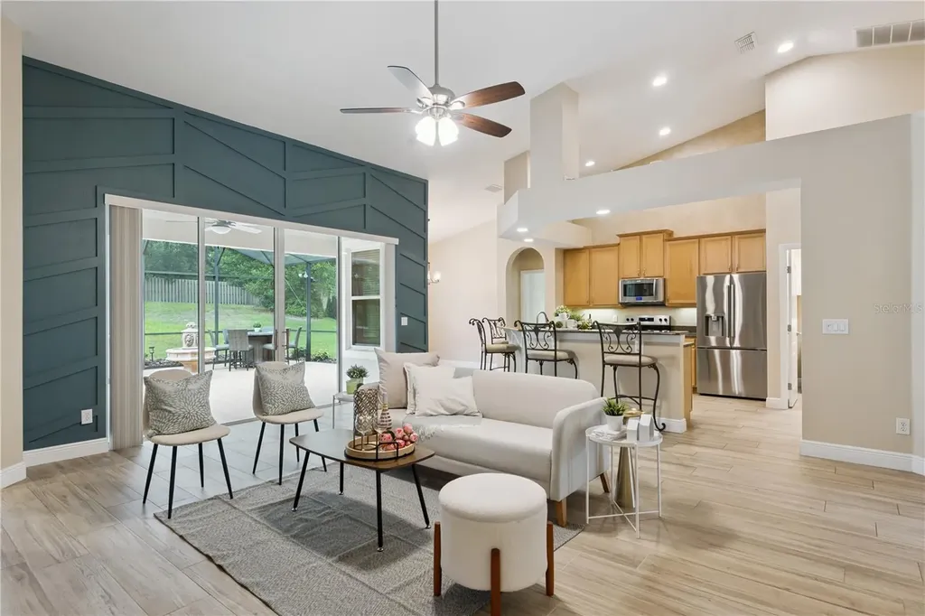 657 Mount Stirling Avenue Apopka FL 32712