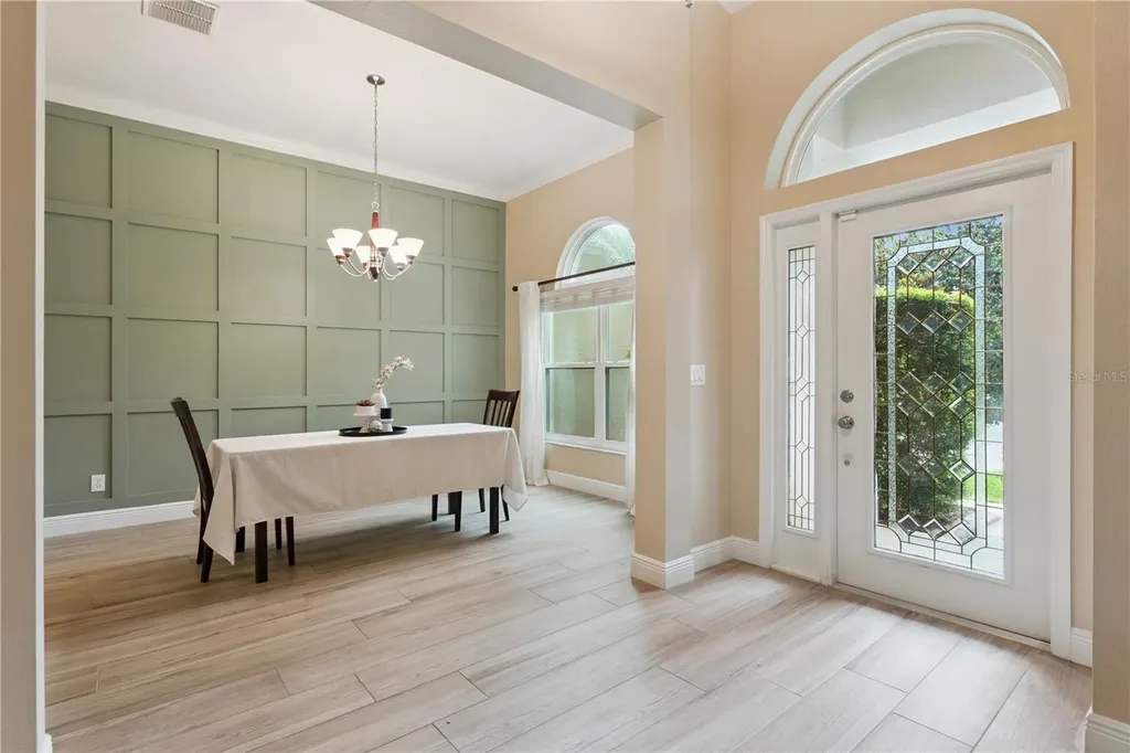657 Mount Stirling Avenue Apopka FL 32712