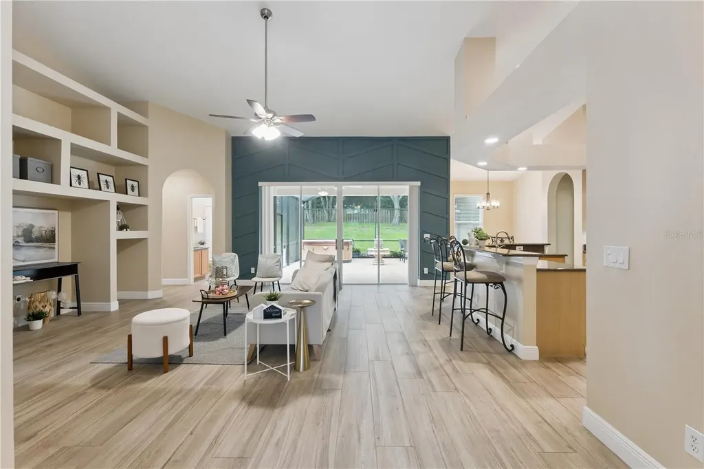 657 Mount Stirling Avenue Apopka FL 32712