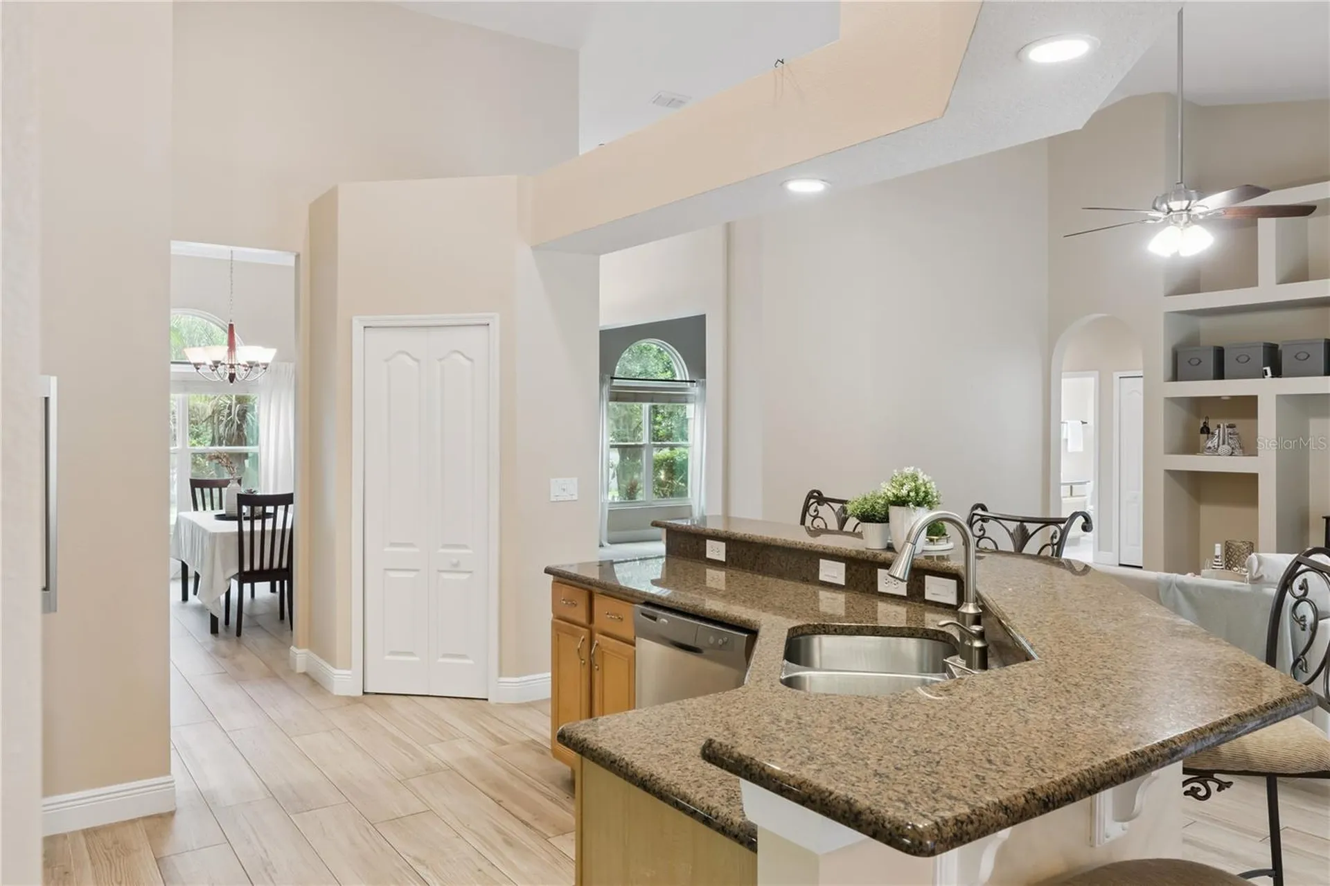 657 Mount Stirling Avenue Apopka FL 32712