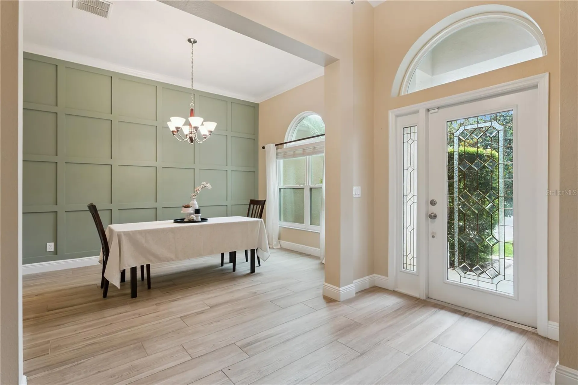 657 Mount Stirling Avenue Apopka FL 32712
