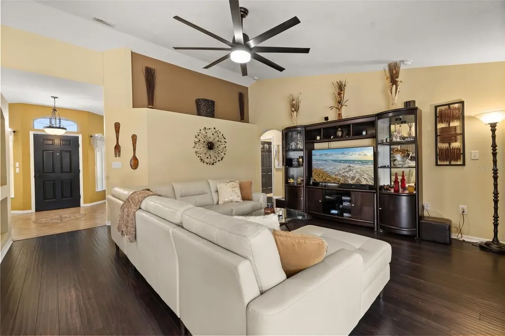 121 Nadell Avenue NW Palm Bay FL 32907